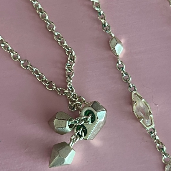 Kendra Scott necklace - Picture 2 of 4